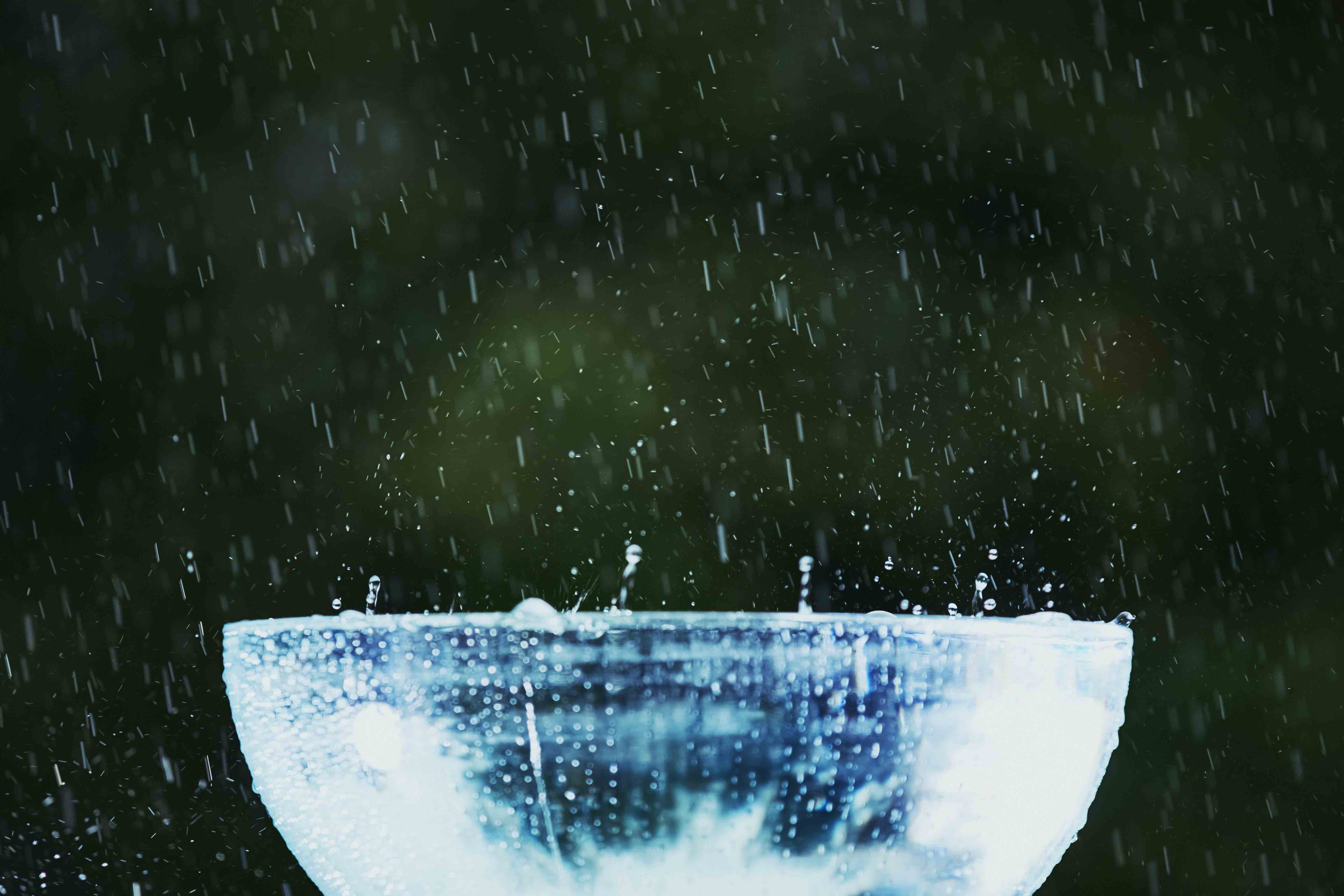 InnocentDrinks, rain falling into a bowl